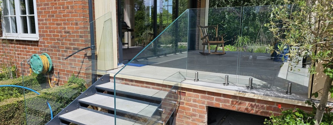 Seamless Installation with Our Oval Type Glass Spigot and Adjustable Point Fixings